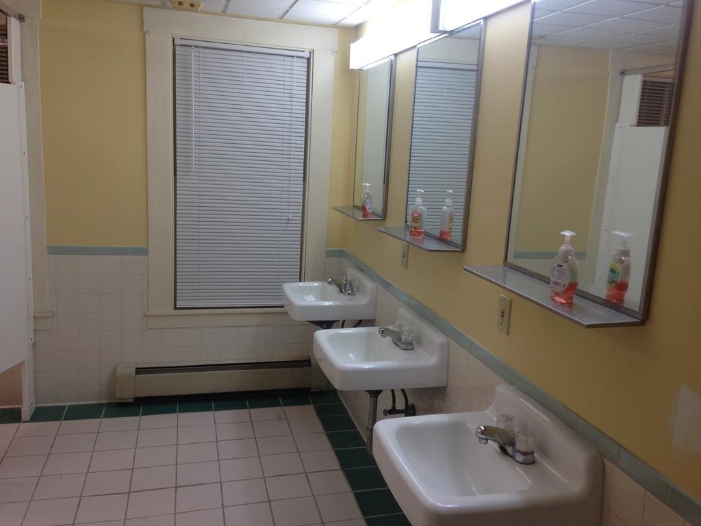 White Mountains Hostelコンウェイ エクステリア 写真