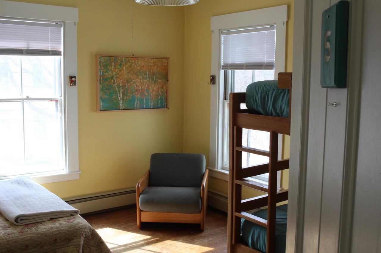 White Mountains Hostelコンウェイ エクステリア 写真